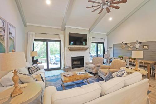 Shady Pines - Sea Pines 8 Wildwood Ct home