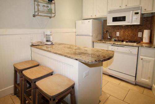 531 Sunsuite - Studio - image 22