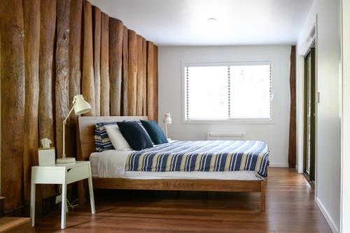 . Snows Creek Retreat - The Creek House