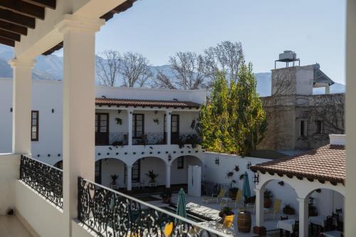 Iraola Hotel Boutique in 卡法亞特-托隆邦