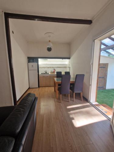 ห้องครัว, Spa et lit baldaquin in ฌีญัค