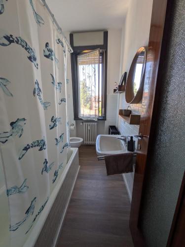 Lake & Montains View Studio with Free Parking, 1Hour from Stresa & Borromean Islands, Luino (fotografie 5)