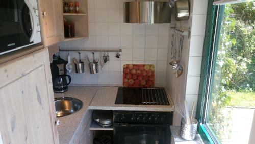 Kitchen, Mina in Warwerort