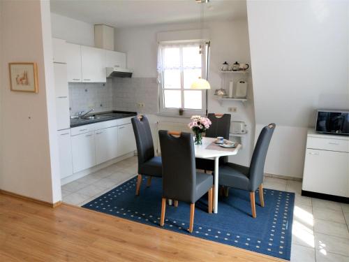 Apartment with Terrace image 10