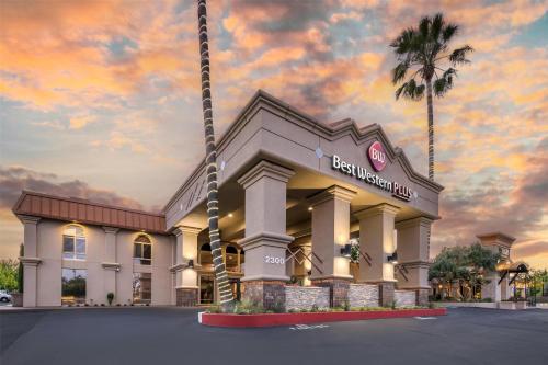 Best Western Plus Hilltop Inn - main image