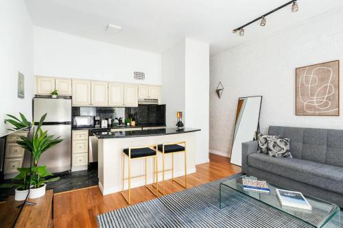 26-2B Gramercy Large 1BR WD in unit courtyard, New York (Foto 5)