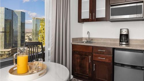 Marriott Grand Chateau Studio Apartment with Resort Access, Las Vegas (photo 5)