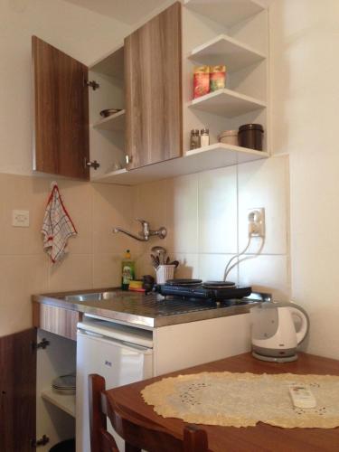 Dapur, Apartments Aleksic in Sutomore Town Center