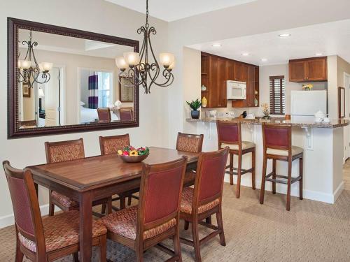Sheraton Vistana Villages 2BR Apartment with Resort Access - image 3