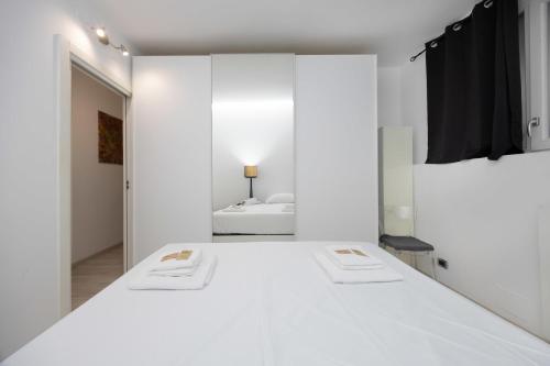Spacious 70 mq Apartment Self Check-in ,Free Parking, San Siro, Milán (foto 10)