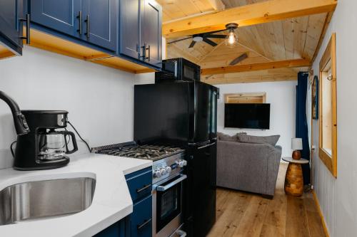 Scenic Cottage on Arbutus Lake in Traverse City, USA