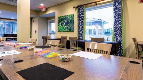 Marriott's Cypress Harbour 2BR Apartment with Resort Access - image 14