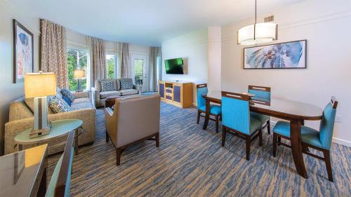 Marriott's Cypress Harbour 2BR Apartment with Resort Access - image 5