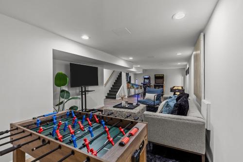 The Secret Sojourn - JZ Vacation Rentals in OFallon, USA