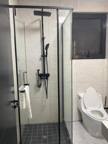 7th Heaven luxury Apartment - image 5