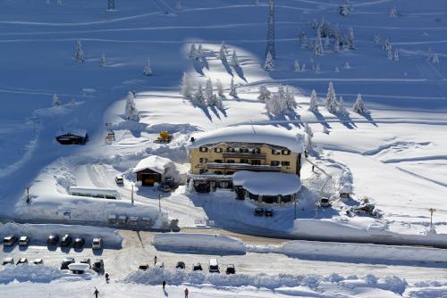 Hotel Dolomiti Passo Tonale