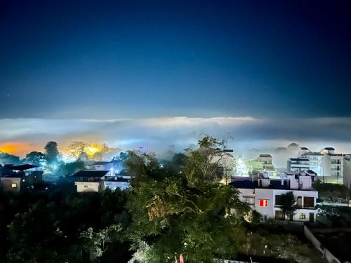 The valley gaze in ภัควันต์ปุระ