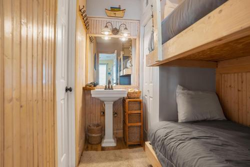 515 Sunsuite - Studio - image 17