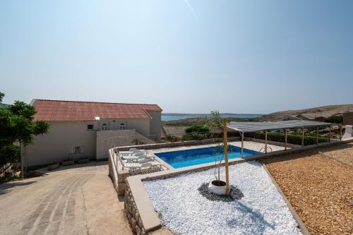 Apartment in Metajna 