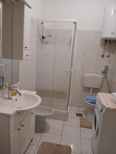 Two-Bedroom Apartment with Balcony image 6
