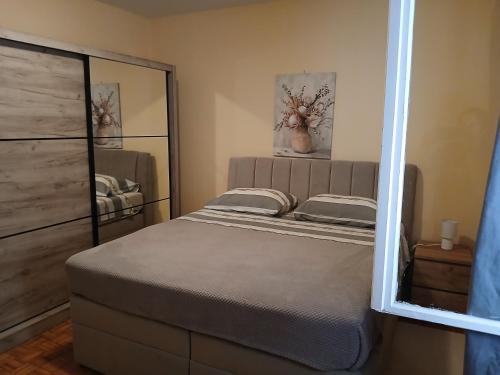 Two-Bedroom Apartment with Balcony image 7
