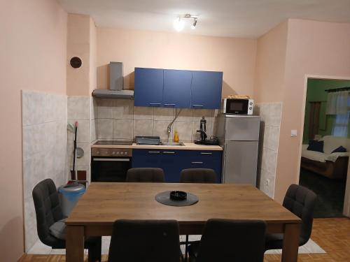 Two-Bedroom Apartment with Balcony image 2