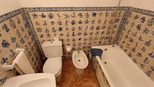 Standard Double Room image 2