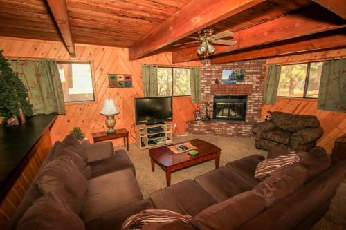 Family Fun House in Big Bear Lake, USA