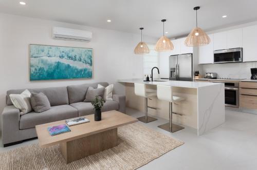 Three-Bedroom Villa image 8