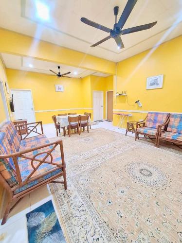 Homestay Bourgenvilla Sura tengah Dungun Terengganu in Dungun