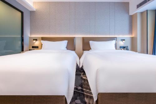 Superior Twin Room room in Starlit sky Hotel Shenzhen Luohu Baoneng Center Branch