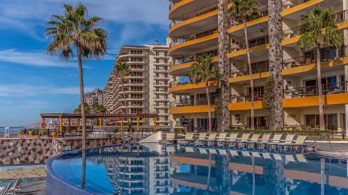 Shore Break Getaway Simply Beautiful Oceanfront Condo