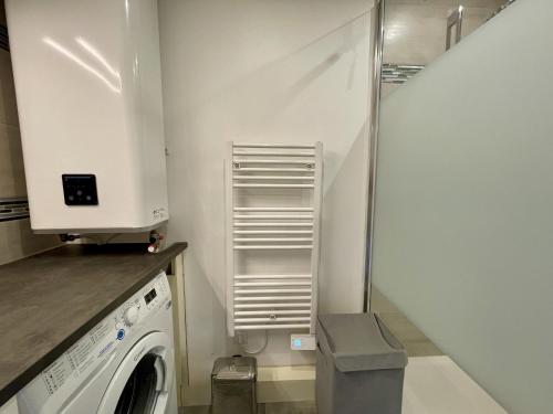 Appartement T2 46m² avec Climatisation et WIFI pour 4 à Sète - FR-1-338-598 - image 3