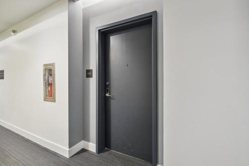 Classic Contemporary Lifestyle Loft | Espadin in Denver, USA