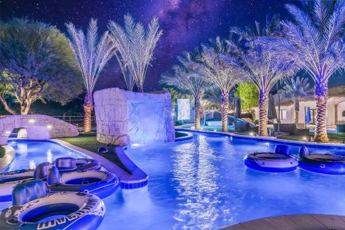 The Stallion Estate Sleeps 24, Theater, Game Room, Pickle ball! in Indio, USA
