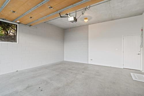 Apartment image 10
