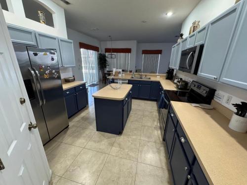 Scott Disney Villa - image 12