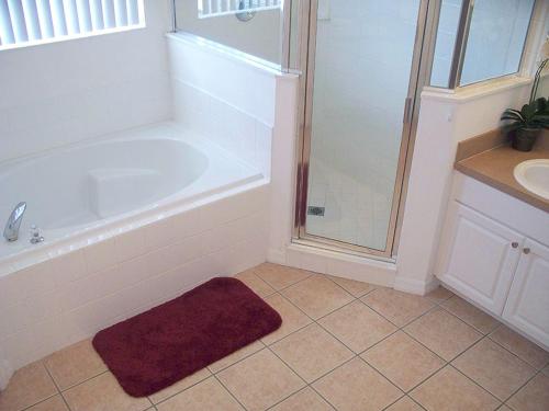 Grand Cumbrian - Four Bedroom Home - image 10