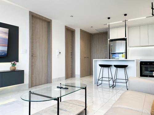 One-Bedroom Apartment image 10