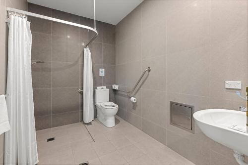 Modern 1 Bed Apartment - 6 Min Walk to Callala Beach - image 5
