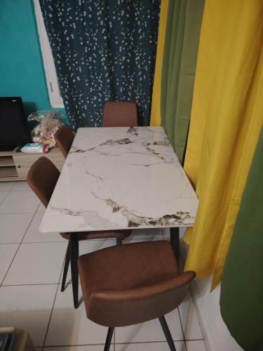 Résidence Rayanil (Residence Rayanil) in 치코니