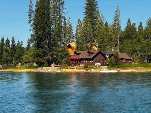 Wishon Lake Front, Price Reduced, 3day Min