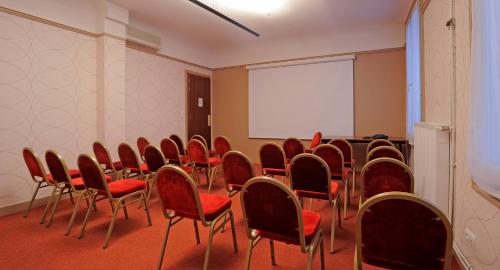 Le Grand Hotel - image 4