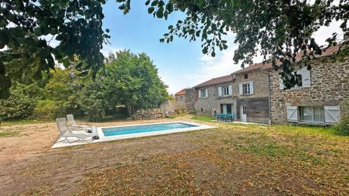 Le vieux tilleul gîte à louer Saint-Amand-Magnazeix