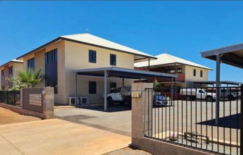 Modern 2 Bedroom Apartment Karratha in Karratha