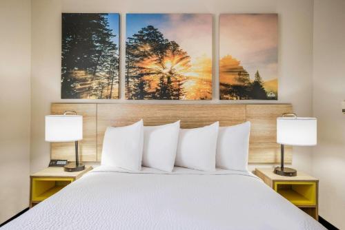 Days Inn by Wyndham Cortez - image 9