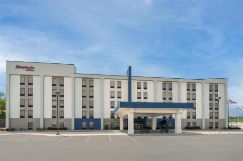 Hampton Inn Altoona - main image