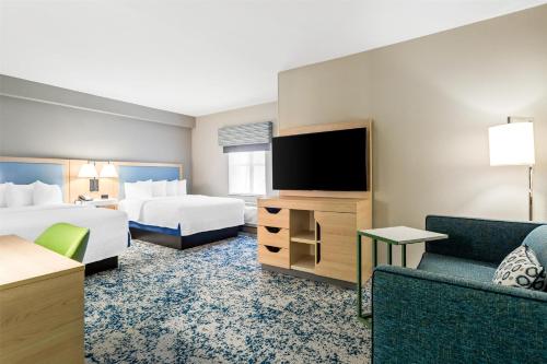 2 bedrooms, 3 beds
