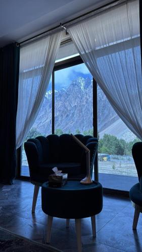 Instalaciones, Danatum Passu in Pasu