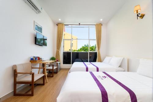 Triple Room image 8